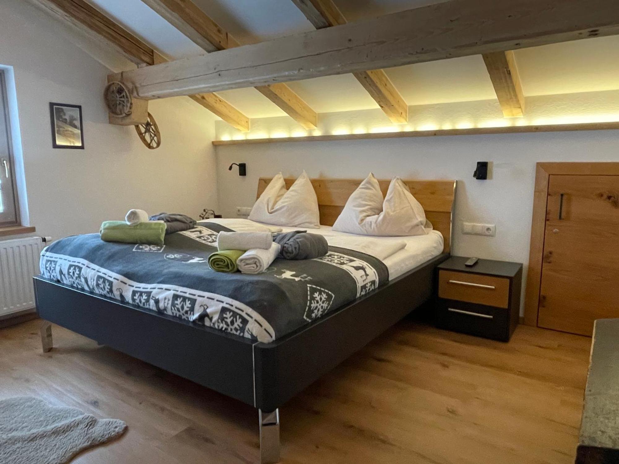Marias Alpen Apartment By Alpine Host Helpers Brixen im Thale Extérieur photo